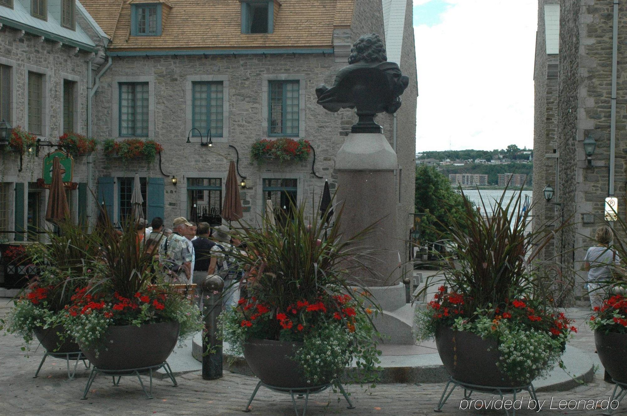 Quality Suites Quebec City Servis gambar