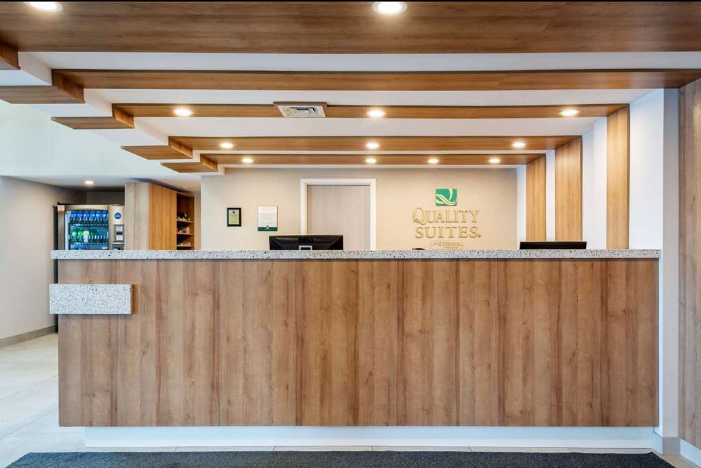 Quality Suites Quebec City Dalaman gambar
